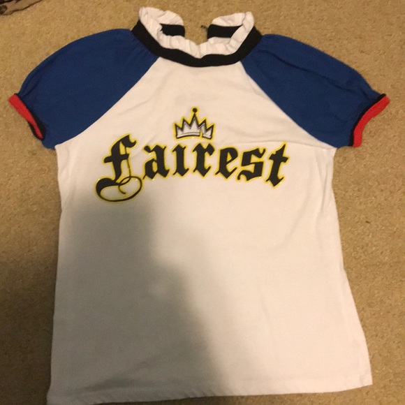 evie descendants t shirt